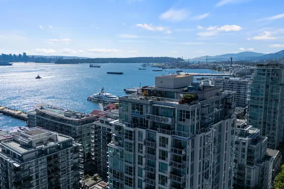 2001 188 East Esplanade, North Vancouver For Sale - image 30