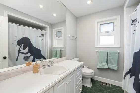4629 Caulfeild Drive, West Vancouver For Sale - image 19