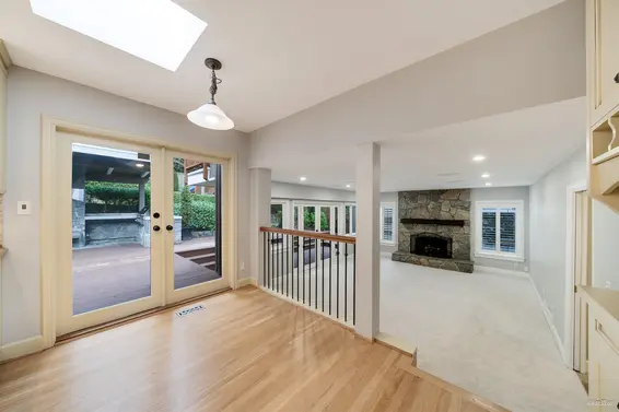 4629 Caulfeild Drive, West Vancouver For Sale - image 27