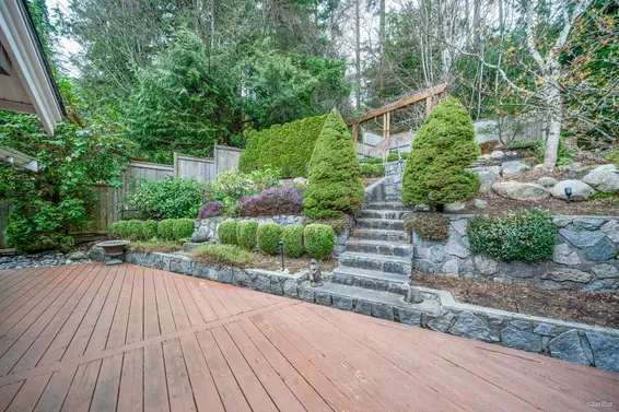 4629 Caulfeild Drive, West Vancouver For Sale - image 34