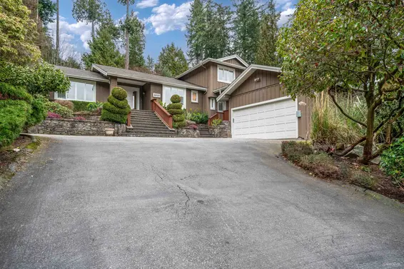 4629 Caulfeild Drive, West Vancouver For Sale - image 36