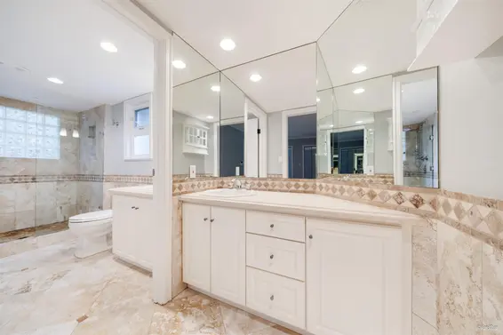 4629 Caulfeild Drive, West Vancouver For Sale - image 39