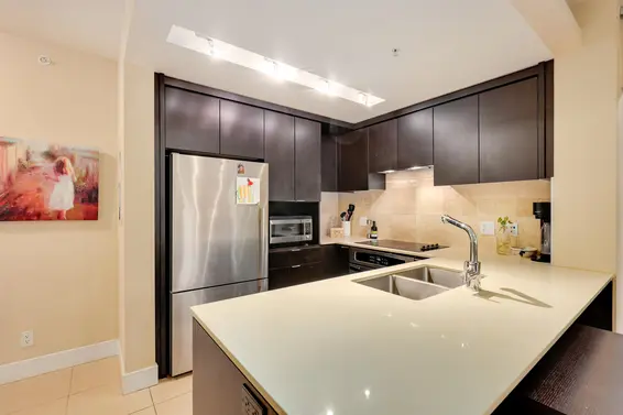 301 158 West 13th Street, North Vancouver For Sale - image 9