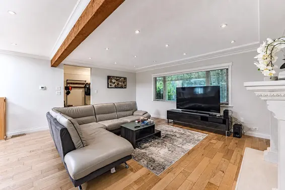 1130 Handsworth Road, North Vancouver For Sale - image 6