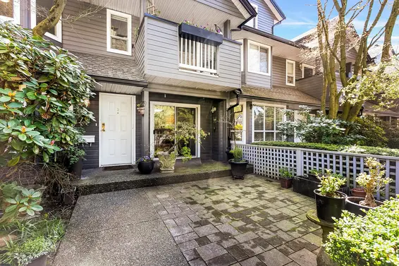 D 1133 East 29th Street, North Vancouver For Sale - image 3