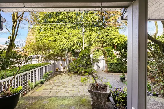 D 1133 East 29th Street, North Vancouver For Sale - image 32