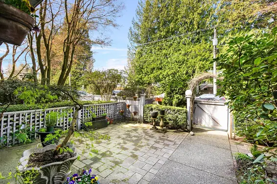 D 1133 East 29th Street, North Vancouver For Sale - image 33