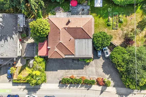 815 East 29th Street, North Vancouver For Sale - image 3