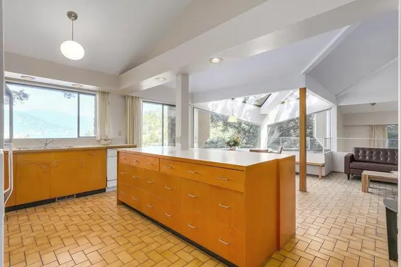 6648 Marine Drive, West Vancouver For Sale - image 4