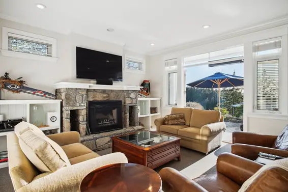 4668 Headland Drive, West Vancouver For Sale - image 12