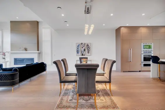 440 West Queens Road, North Vancouver For Sale - image 2