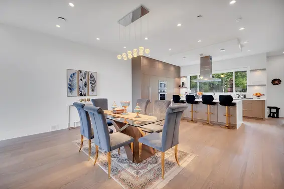 440 West Queens Road, North Vancouver For Sale - image 3