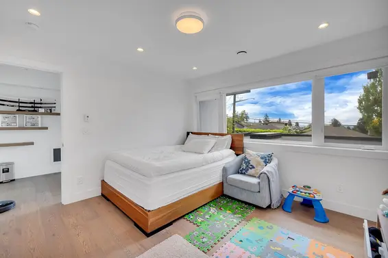 440 West Queens Road, North Vancouver For Sale - image 31