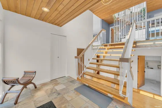 1315 Tyrol Road, West Vancouver For Sale - image 5