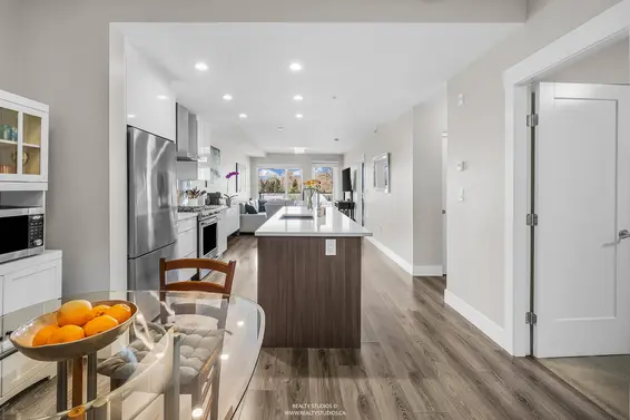 401 1496 Charlotte Road, North Vancouver For Sale - image 14