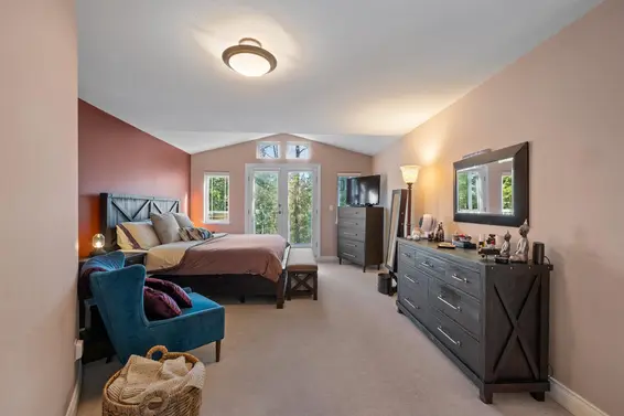 4905 Chalet Place, North Vancouver For Sale - image 23