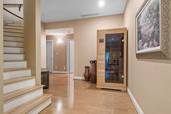 4905 Chalet Place, North Vancouver For Sale - image 33