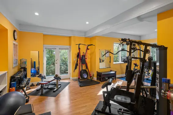 4905 Chalet Place, North Vancouver For Sale - image 35
