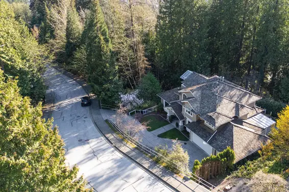 4905 Chalet Place, North Vancouver For Sale - image 38