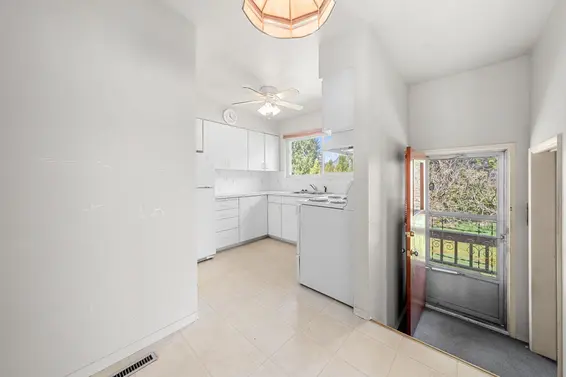 780 East 16th Street, North Vancouver For Sale - image 12