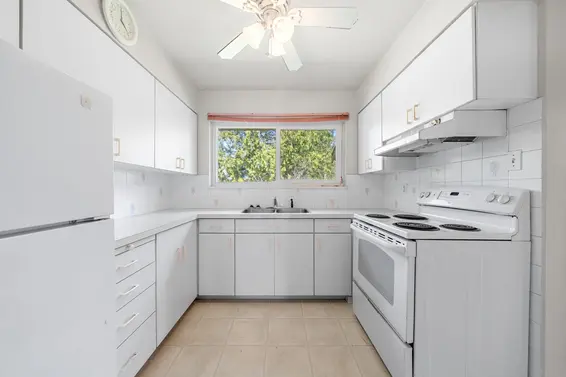 780 East 16th Street, North Vancouver For Sale - image 16