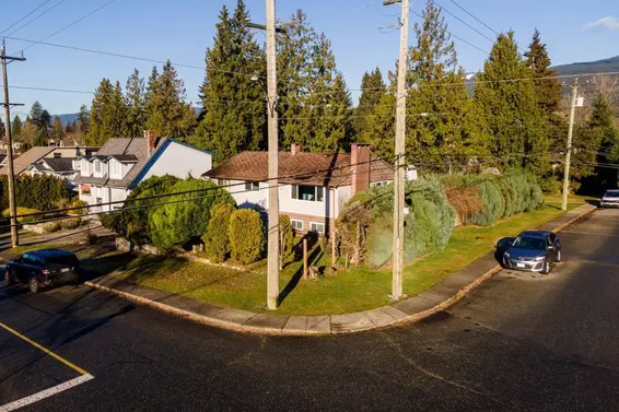 780 East 16th Street, North Vancouver For Sale - image 39