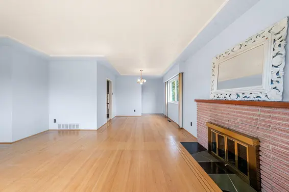 780 East 16th Street, North Vancouver For Sale - image 7