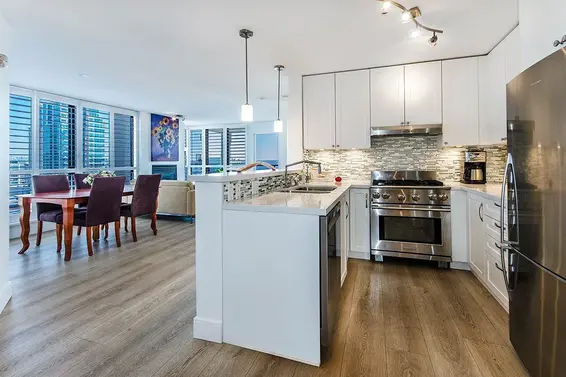 902 124 West 1st Street, North Vancouver For Sale - image 3