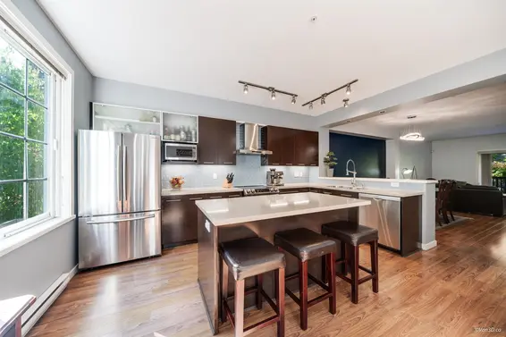 25 550 Browning Place, North Vancouver For Sale - image 2