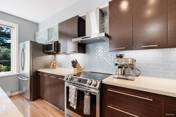 25 550 Browning Place, North Vancouver For Sale - image 3