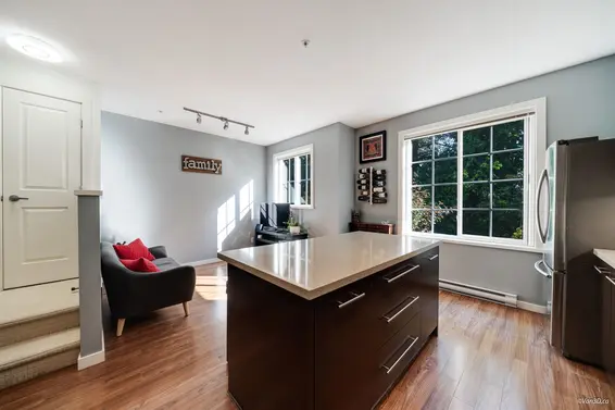 25 550 Browning Place, North Vancouver For Sale - image 4