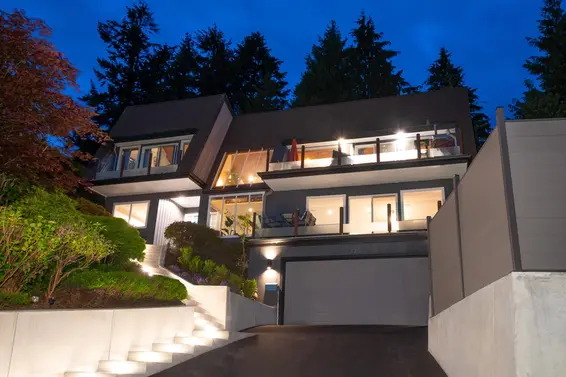 324 Montroyal Boulevard, North Vancouver