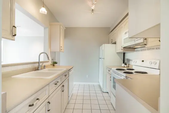 604 140 East 14th Street, North Vancouver For Sale - image 13