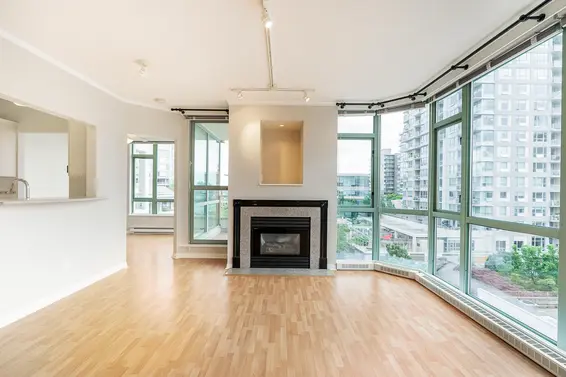 604 140 East 14th Street, North Vancouver For Sale - image 4