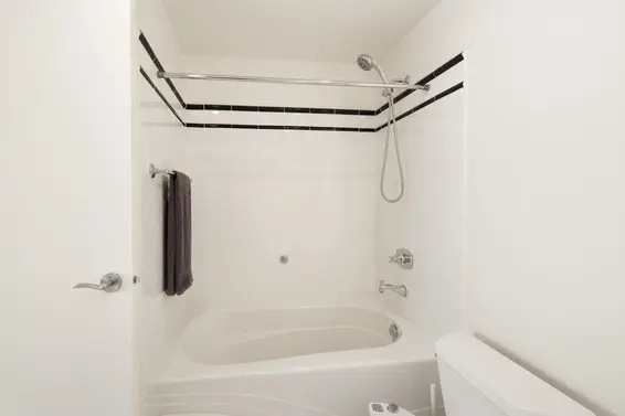 1108 170 West 1st Street, North Vancouver For Sale - image 30