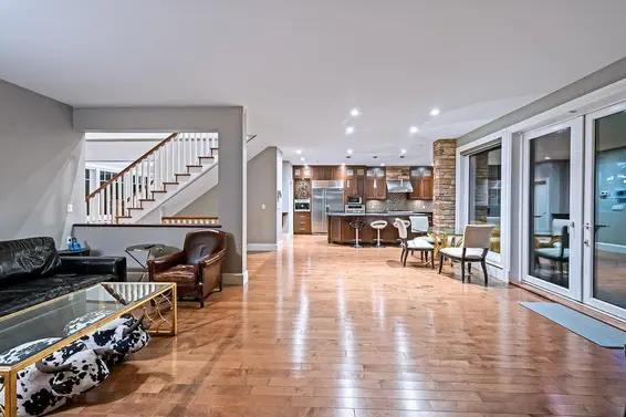 1116 Lawson Avenue, West Vancouver For Sale - image 2