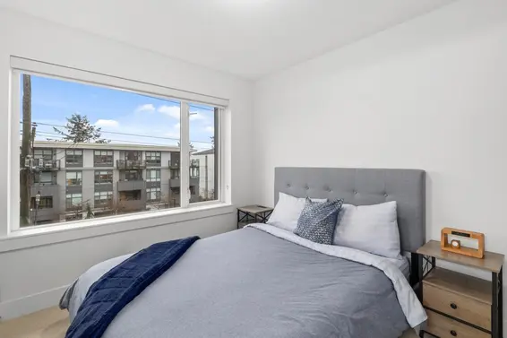 3 752 East 3rd Street, North Vancouver For Sale - image 11