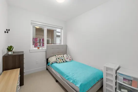 3 752 East 3rd Street, North Vancouver For Sale - image 17