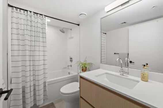 3 752 East 3rd Street, North Vancouver For Sale - image 18