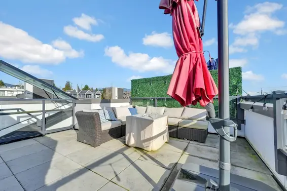 3 752 East 3rd Street, North Vancouver For Sale - image 36