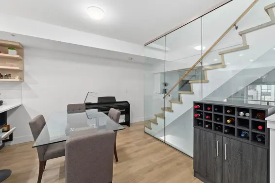 3 752 East 3rd Street, North Vancouver For Sale - image 7