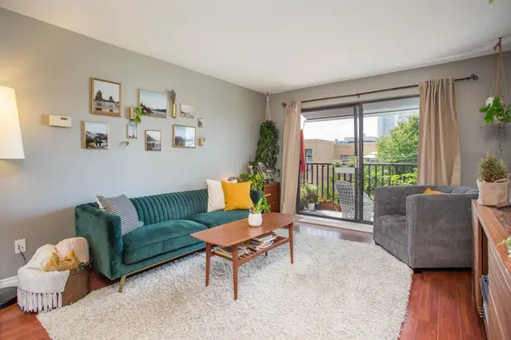 309 131 West 4Th Street, North Vancouver
