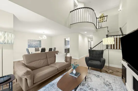 27 1925 Indian River Crescent, North Vancouver For Sale - image 2