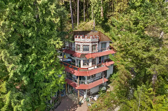 2755 Panorama Drive, North Vancouver For Sale - image 1