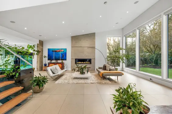 388 Hidhurst Place, West Vancouver For Sale - image 3