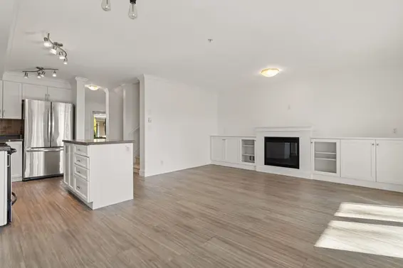 1117 St. Andrews Avenue, North Vancouver For Sale - image 2