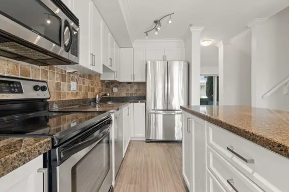 1117 St. Andrews Avenue, North Vancouver For Sale - image 4