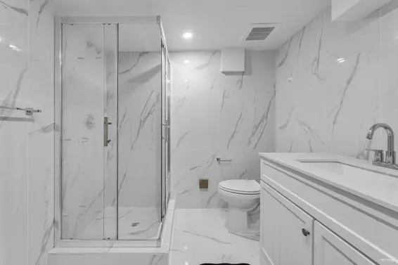 1010 Keith Road, West Vancouver For Sale - image 20