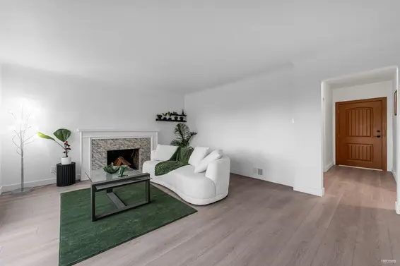 1010 Keith Road, West Vancouver For Sale - image 7