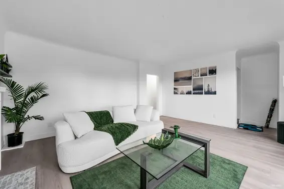 1010 Keith Road, West Vancouver For Sale - image 9